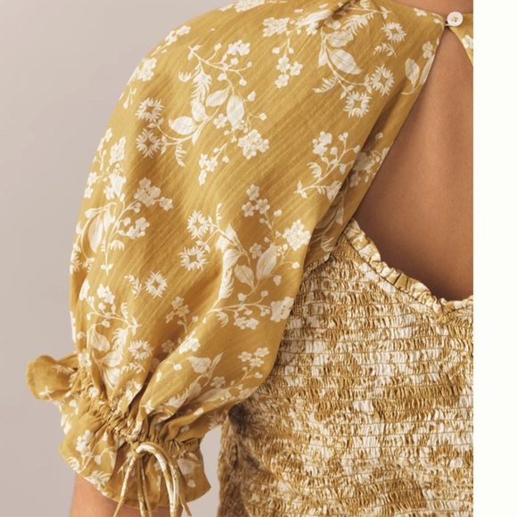 By Anthropologie Seersucker Smocked Puff-Sleeve Crop Top Chartreuse Size M NWT - Picture 4 of 11